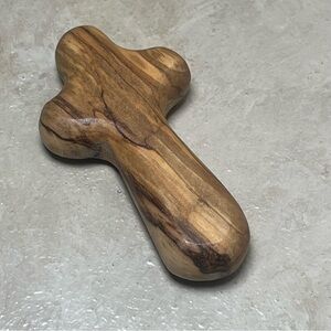 Vtg Olive Wood Comfort Cross Handheld Palm Pocket Prayer Cross 2.5”